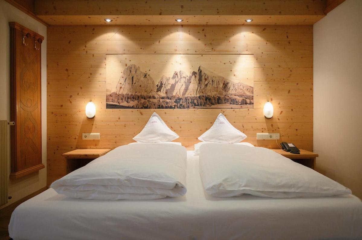 Hotel Ronce Ортизей Екстериор снимка