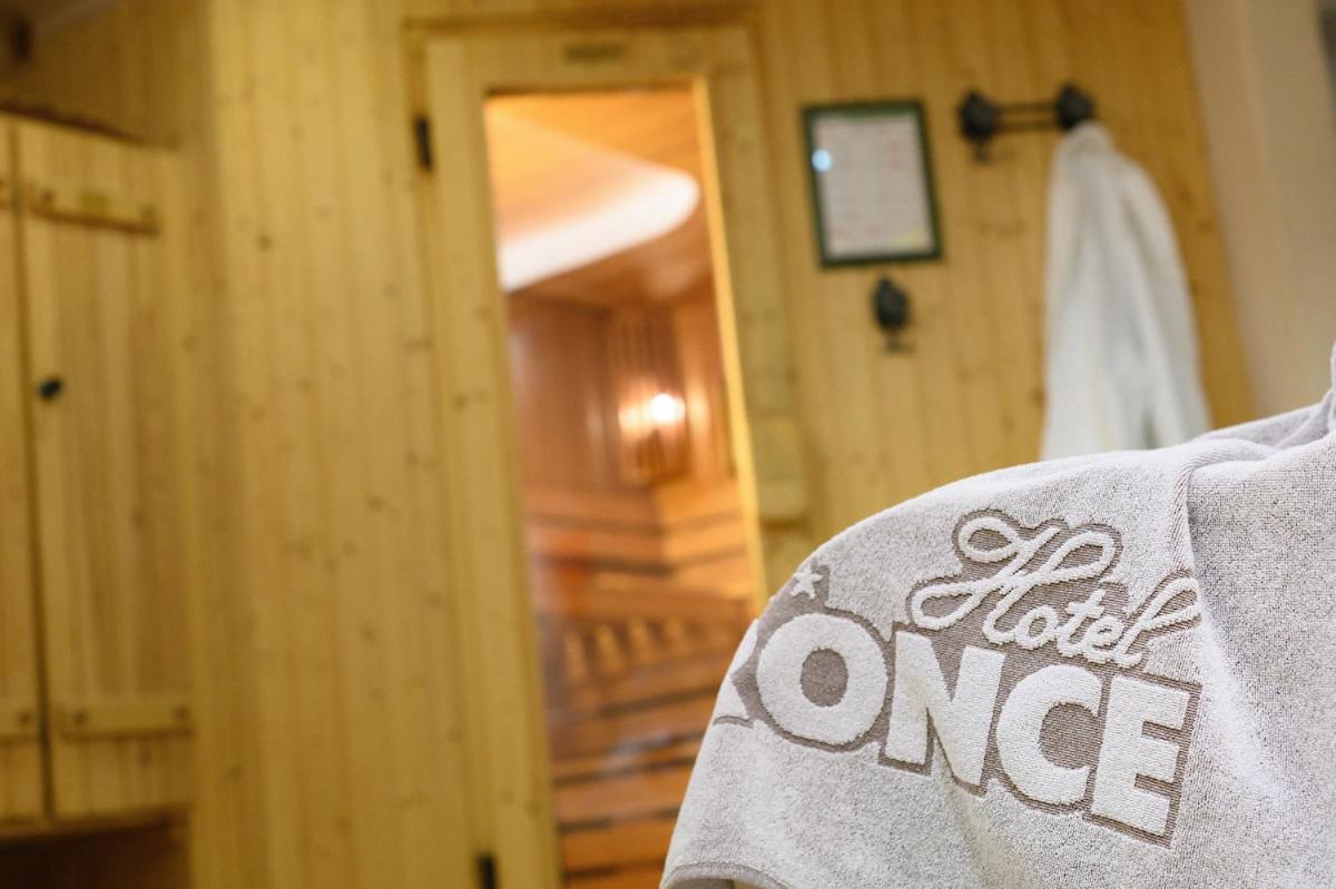 Hotel Ronce Ортизей Екстериор снимка