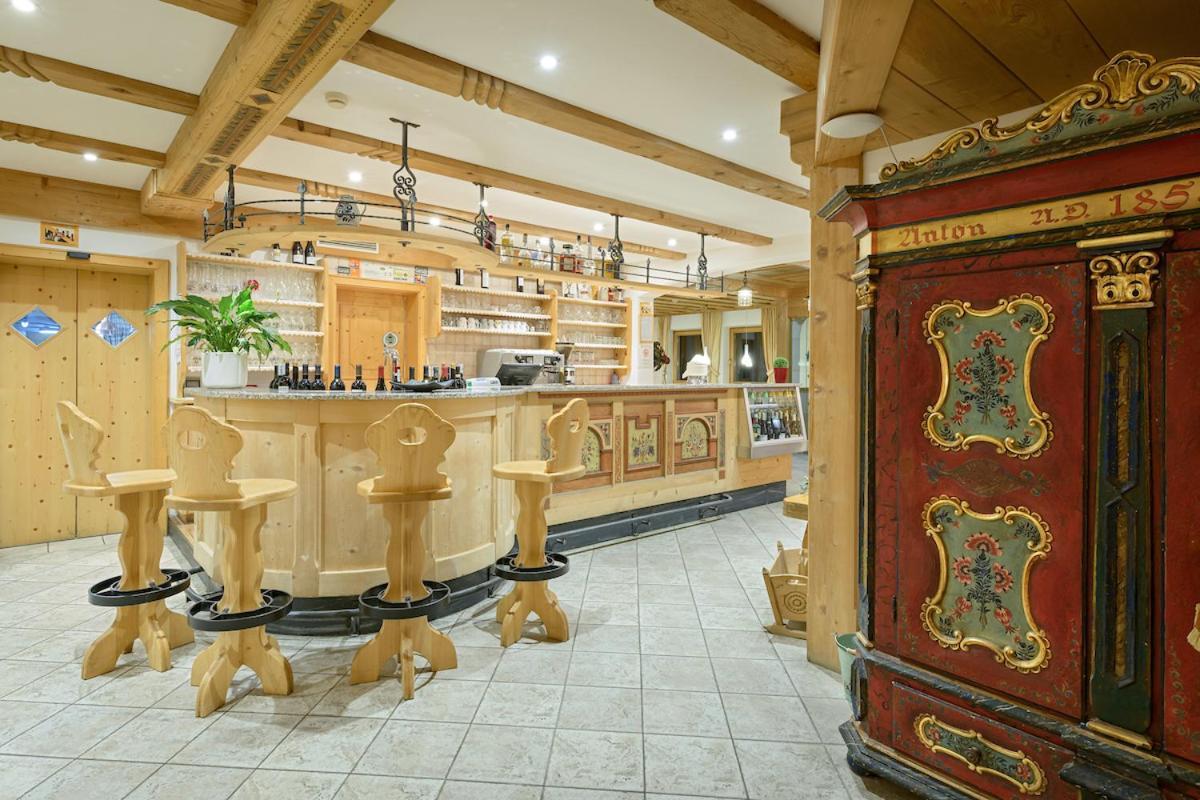 Hotel Ronce Ортизей Екстериор снимка