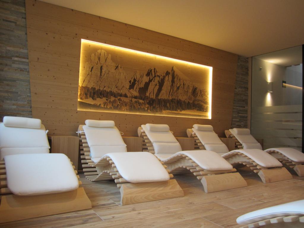 Hotel Ronce Ортизей Екстериор снимка