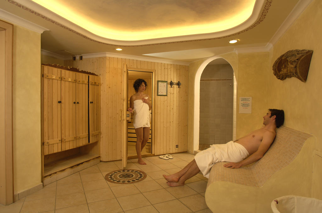 Hotel Ronce Ортизей Екстериор снимка