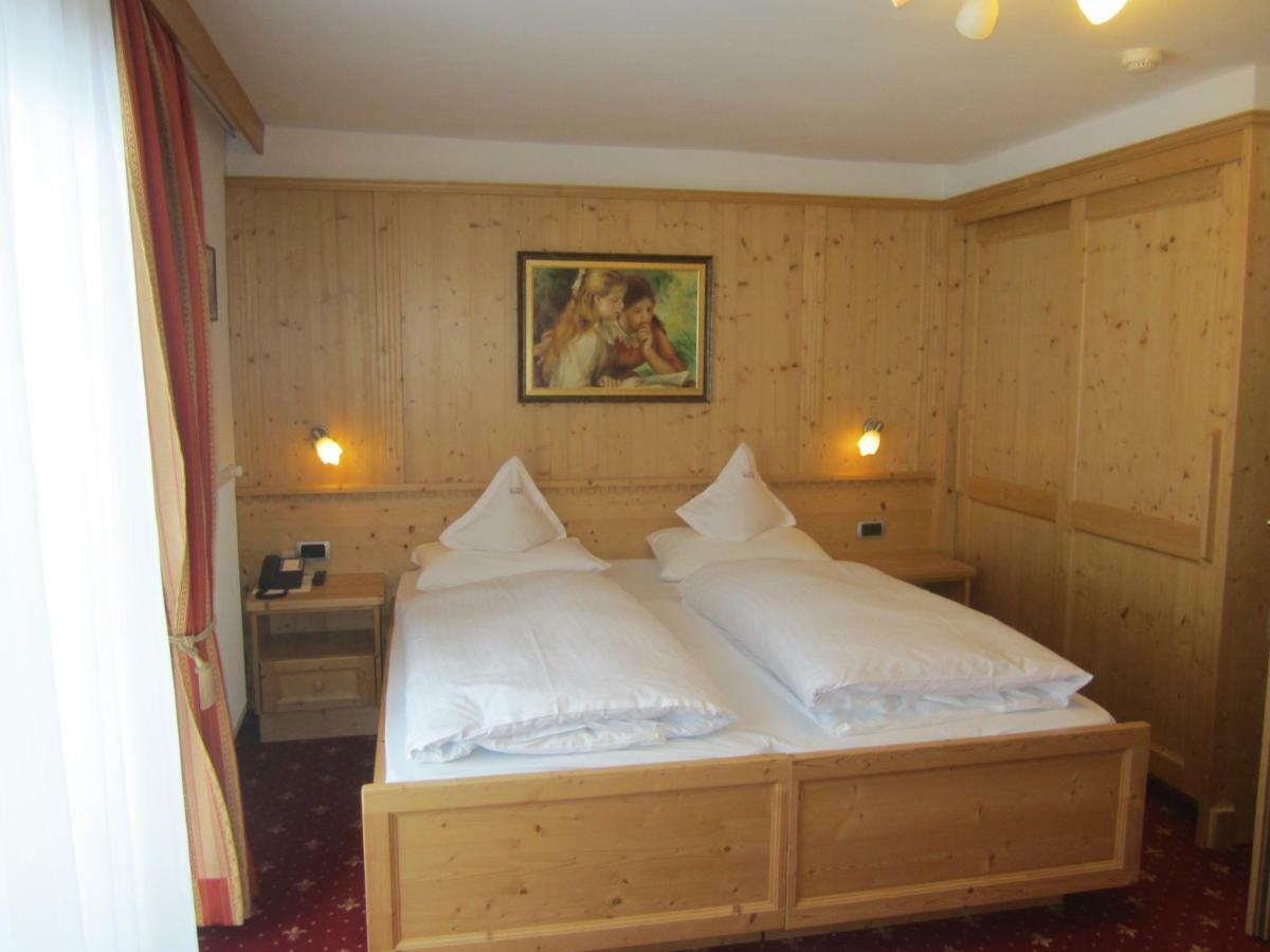 Hotel Ronce Ортизей Екстериор снимка
